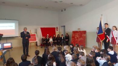 "Wolność kocham i rozumiem Wolności oddać nie umiem"