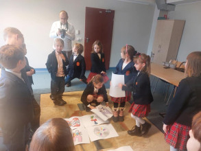 Pasowanie na czytelnika w klasie 1b