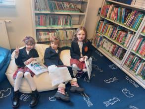 Pasowanie na czytelnika w klasie 1b