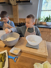 Wizyta kl. 1b w Domowej Spiżarni